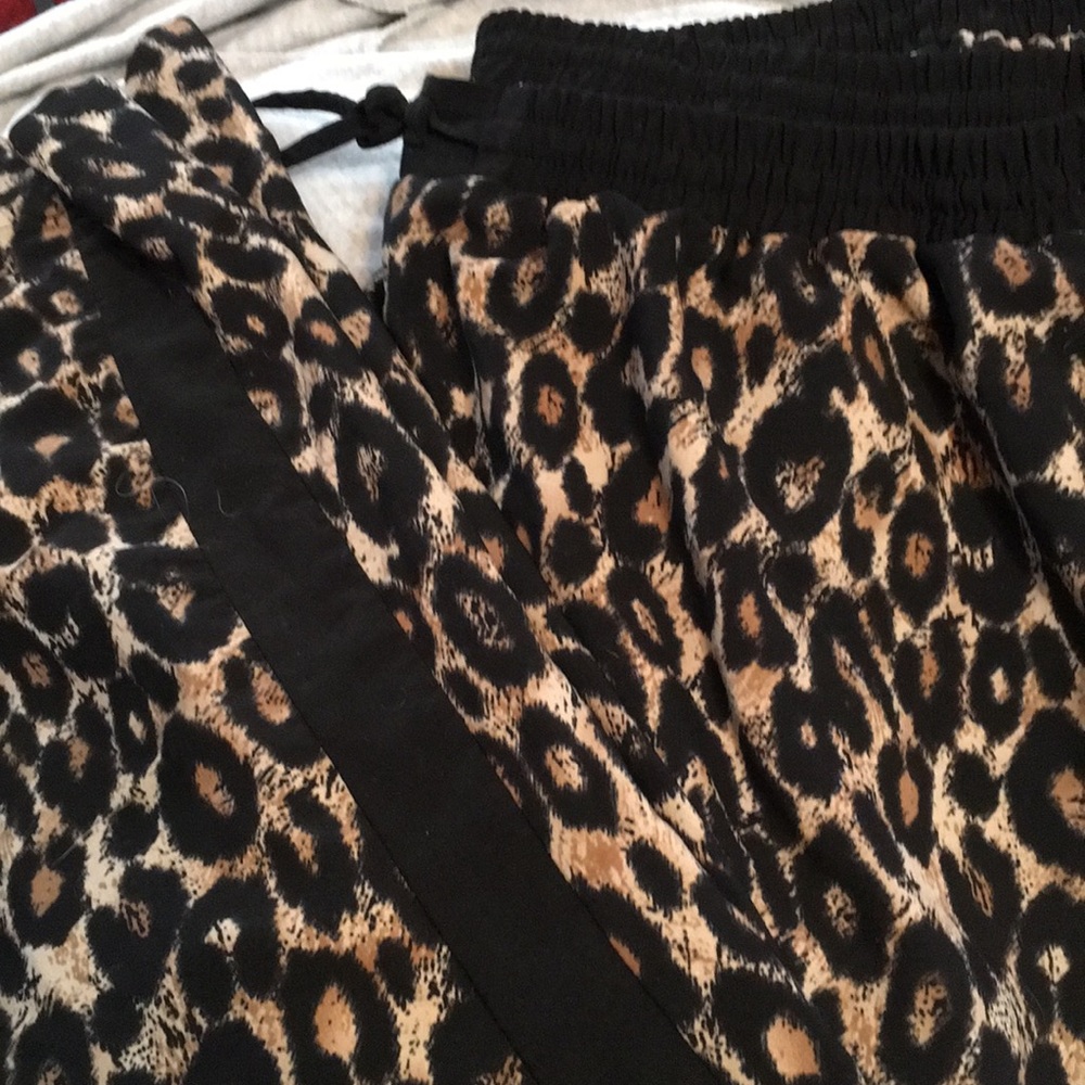 Leopard print pant